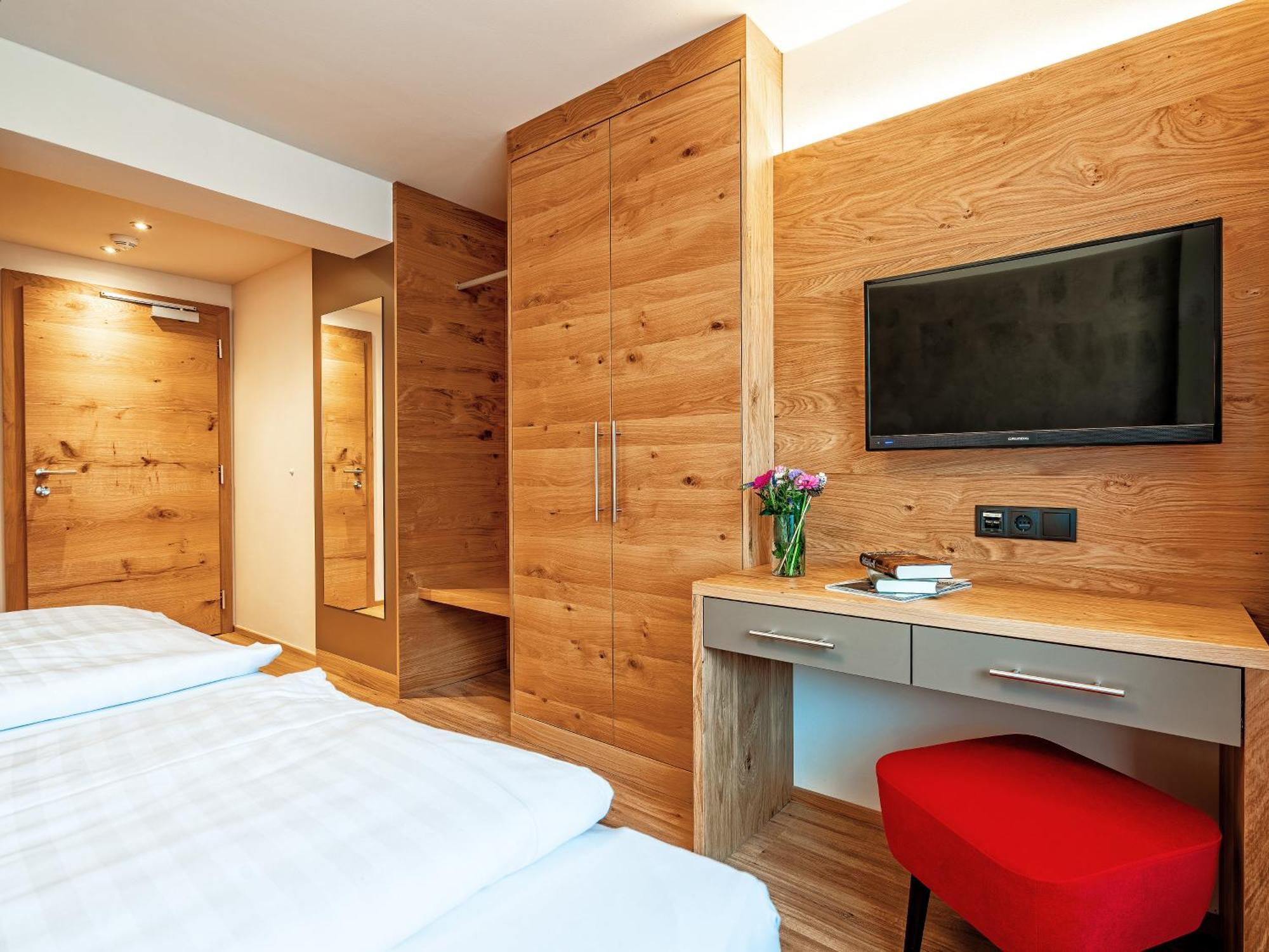 Stadthotel Eggerbraeu Imst Phòng bức ảnh